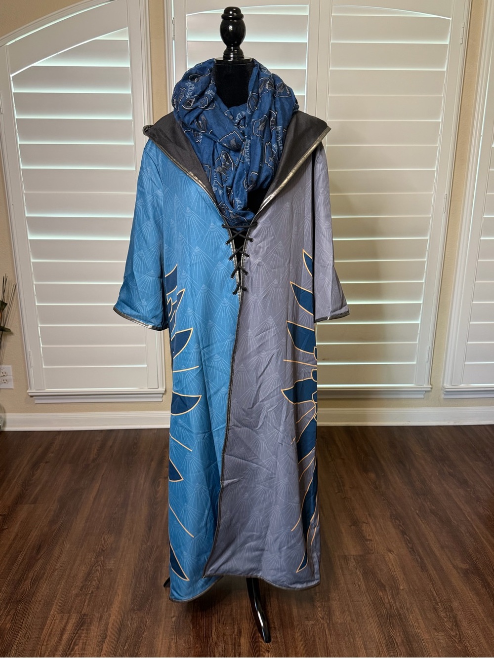 Hogwarts Legacy Ravenclaw‑Inspired Cosplay Robe + Seeker Accessories